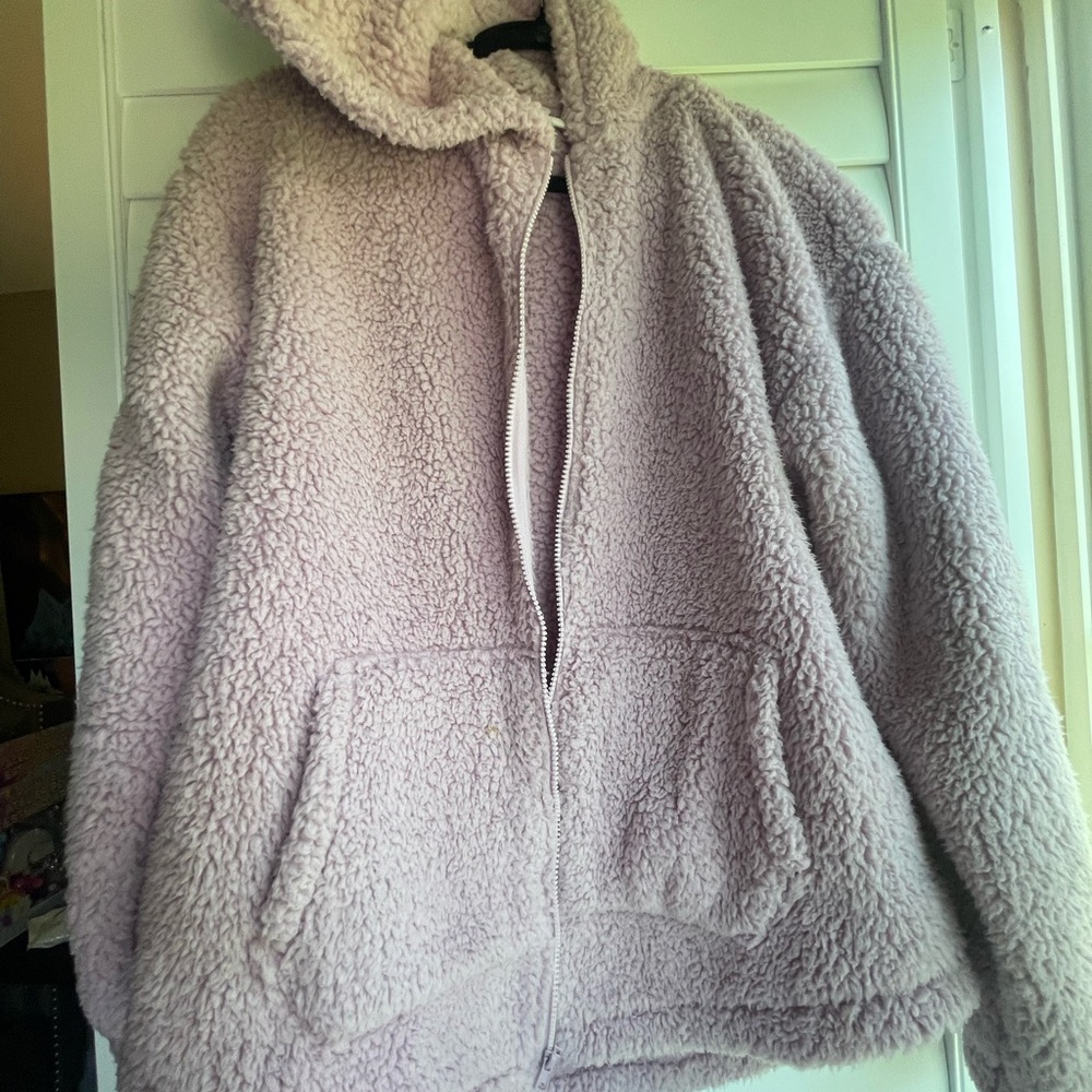 Cozy Women's Hooded Sherpa Jacket - Light Purple